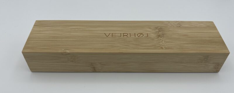VERJHØJ(ヴェアホイ)のARCHの木製の箱