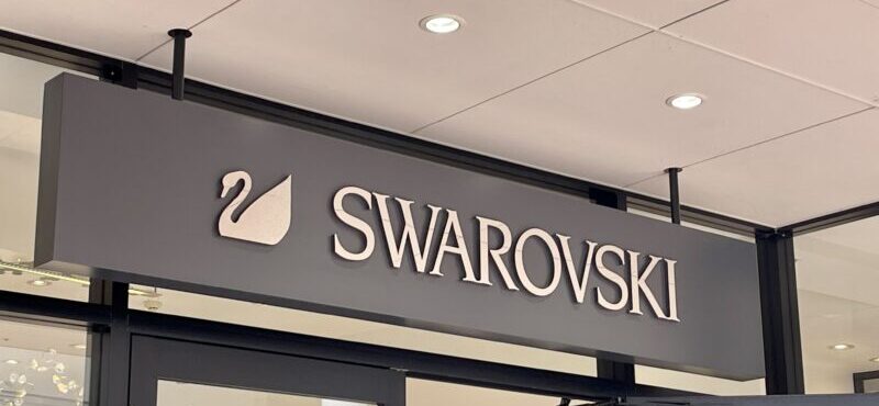 Swarovski (スワロフスキー)のセールはいつから？セールの種類や時期を解説！