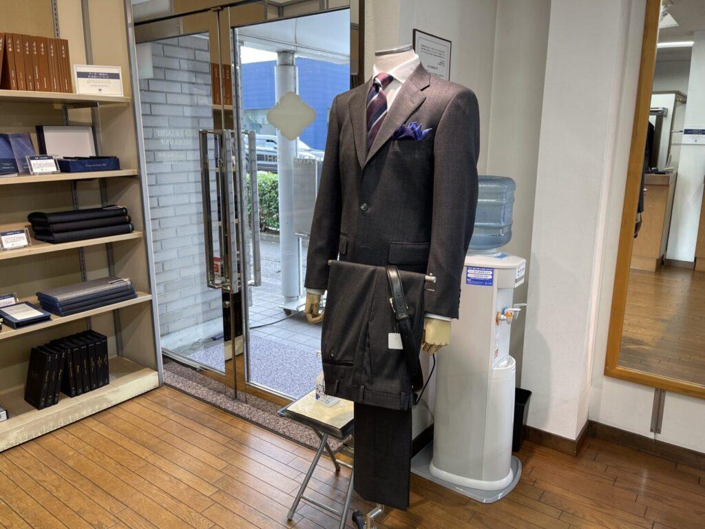 HANABISHI(花菱)静岡店1階紳士